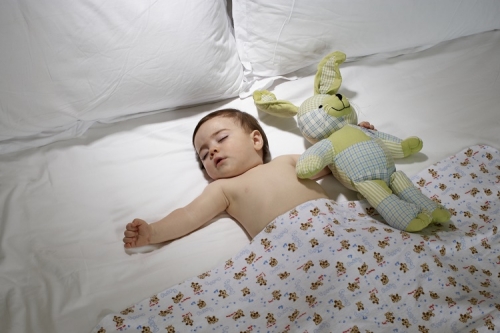 ​Как приучить ребёнка спать отдельно