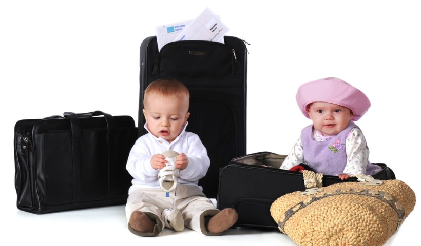 дети и чемоданы