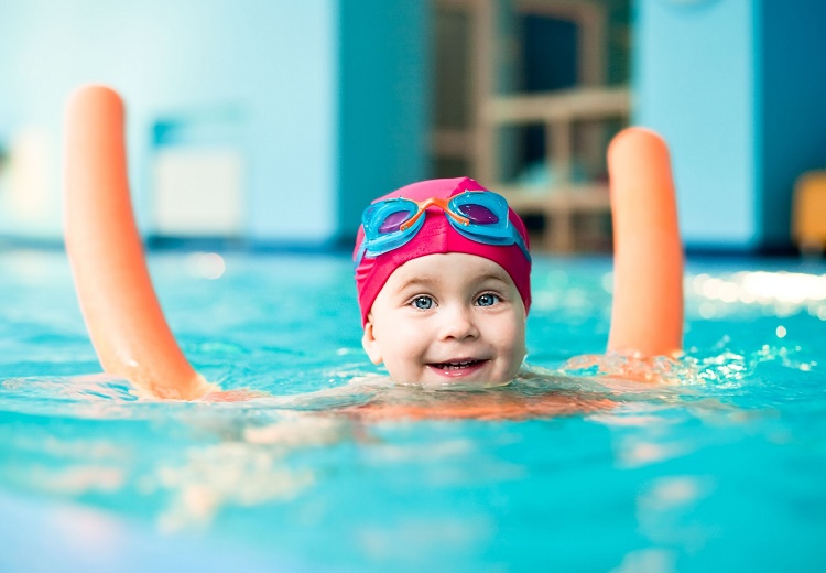 ​Уроки плавания. Как научить ребёнка плавать?