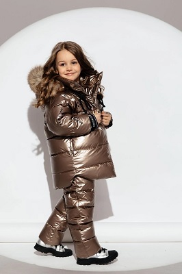 Сиять — так просто! Обзор «металлического» костюма для девочки из новой зимней коллекции