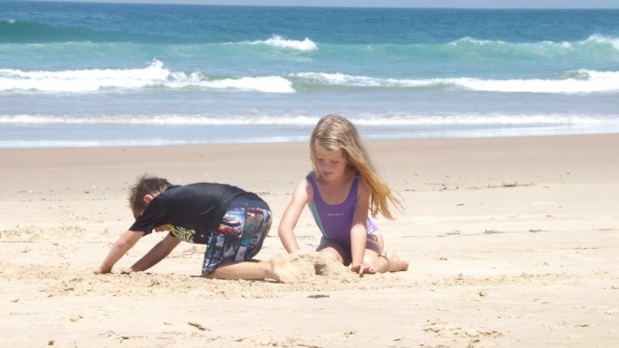 дети на пляже