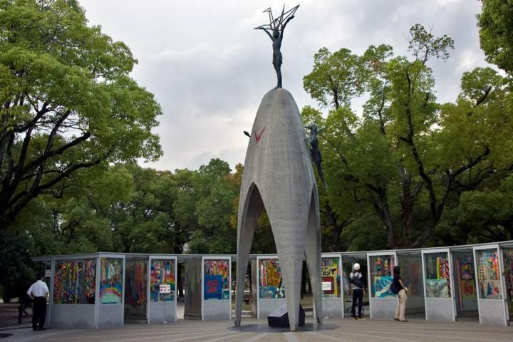 Памятник ребенку атомного взрыва