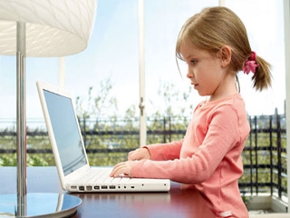 Почему нужно оторвать ребенка от компьютера?