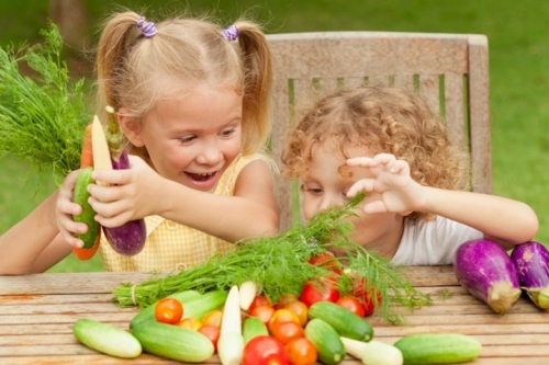 ​7 способов убедить ребёнка есть овощи
