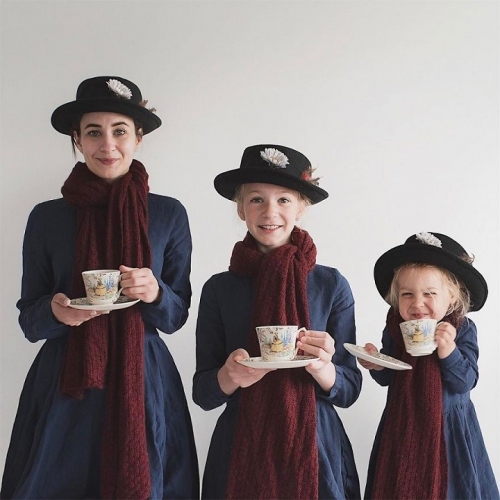 Необыкновенный инстаграм британки и двух её дочерей