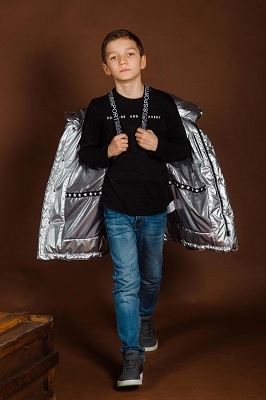 Как создать универсальный гардероб для мальчика без лишних затрат
