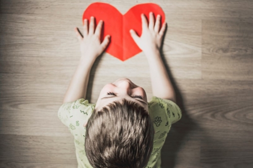 Как признаться ребенку в любви?
